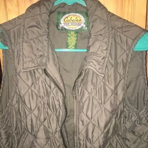 Cabela’s green vest